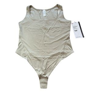 Lululemon Wundermost Square Neck Bodysuit Size Large NWT Sleeveless